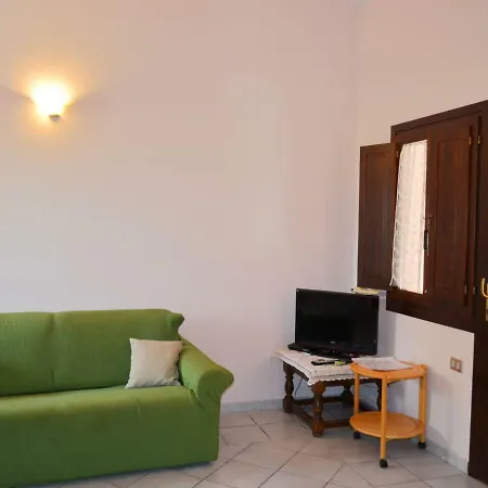Locazione Turistica Sole-8 *